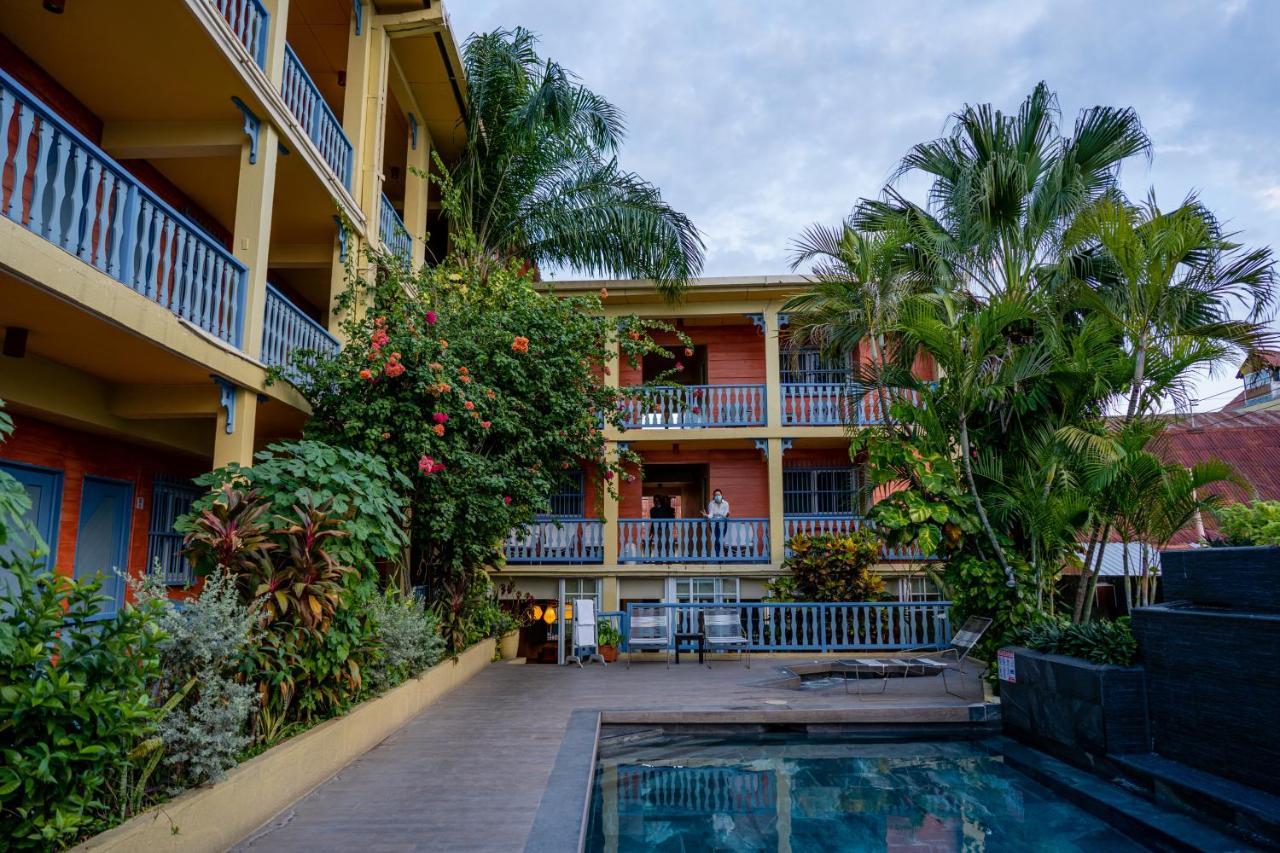 Hotel Casona De La Isla Flores Dış mekan fotoğraf