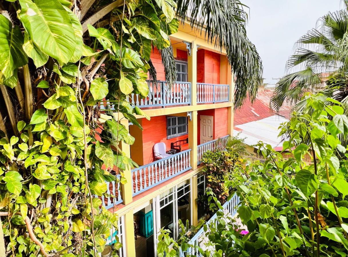 Hotel Casona De La Isla Flores Dış mekan fotoğraf