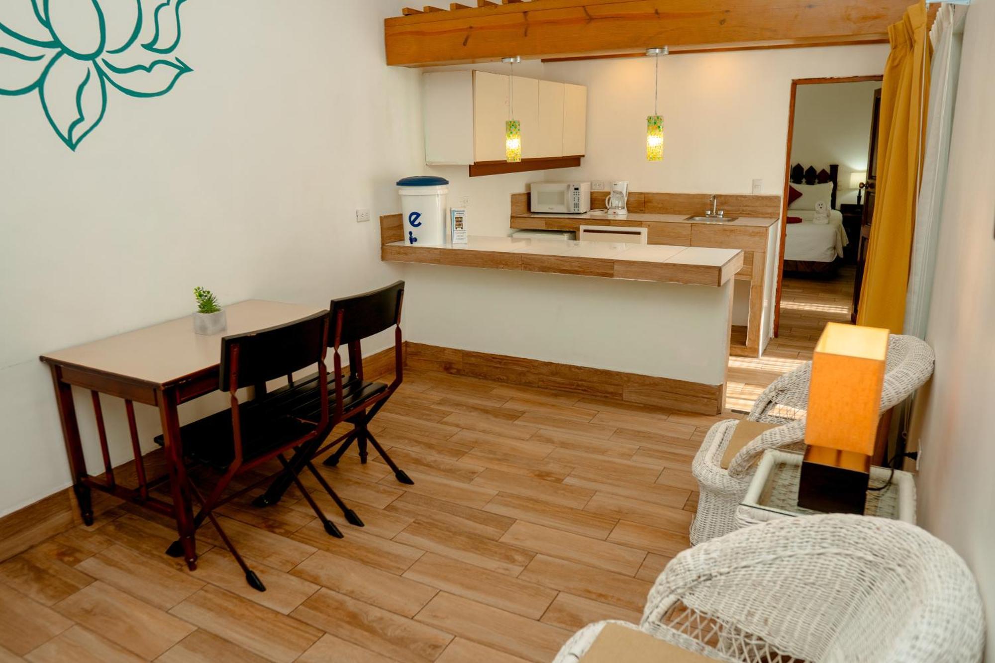 Hotel Casona De La Isla Flores Dış mekan fotoğraf